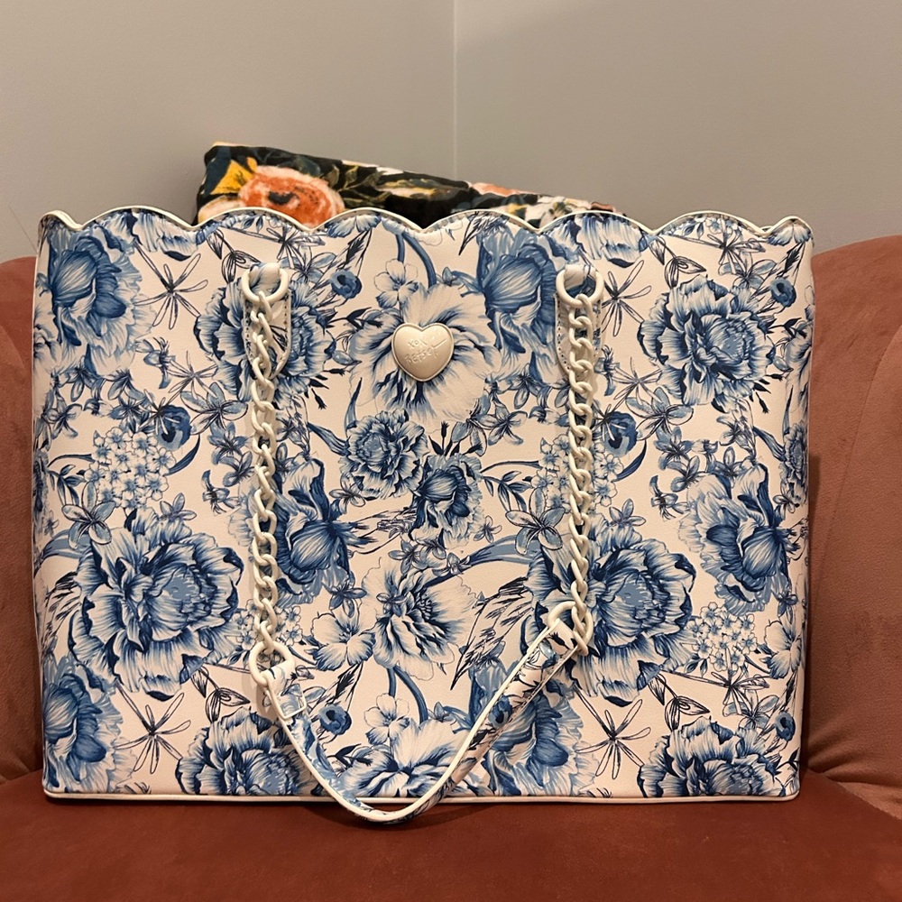XOX Betsey Toile Tote Bag